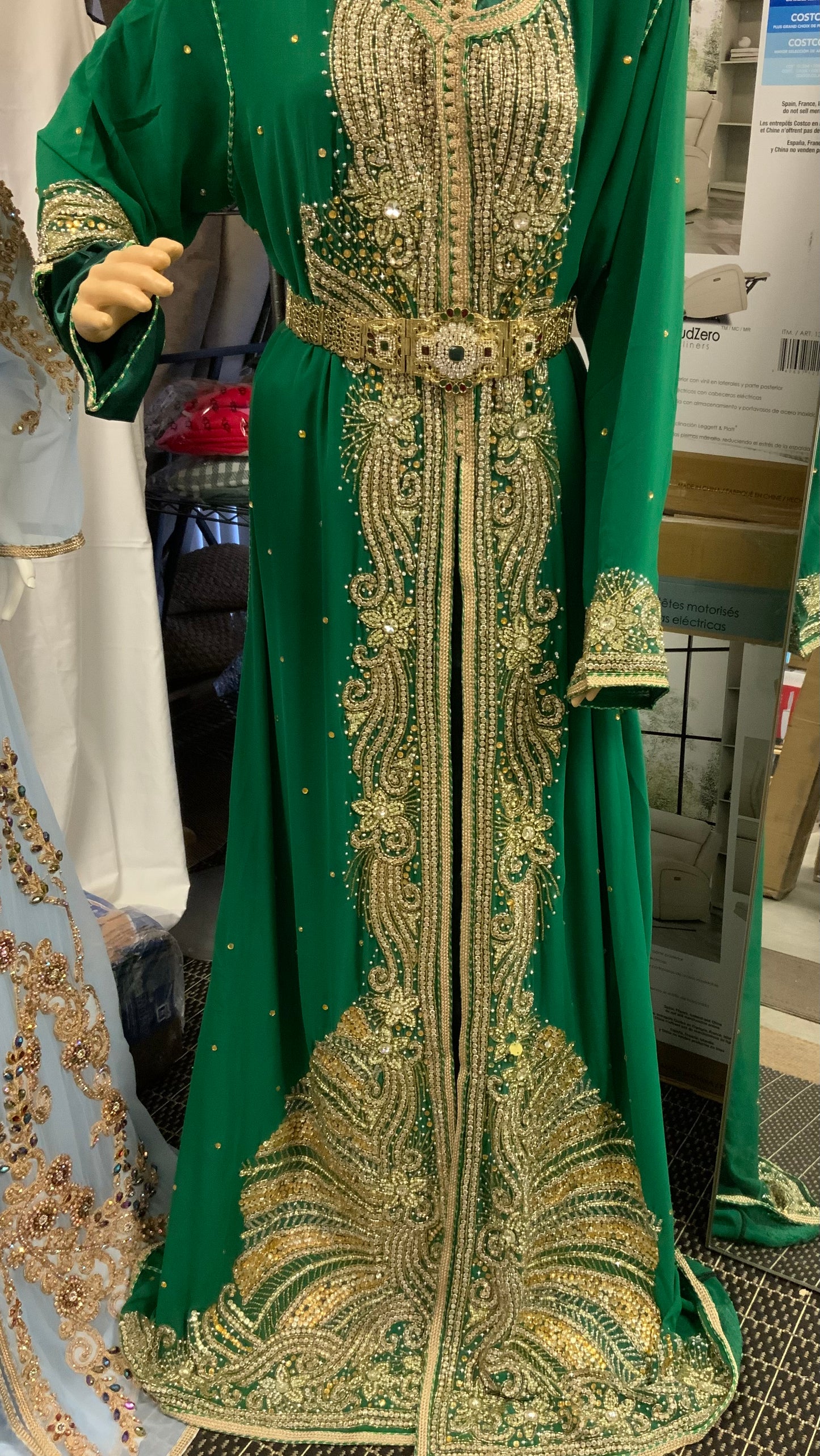 VERY NICE GREEN SARI TAKCHITA