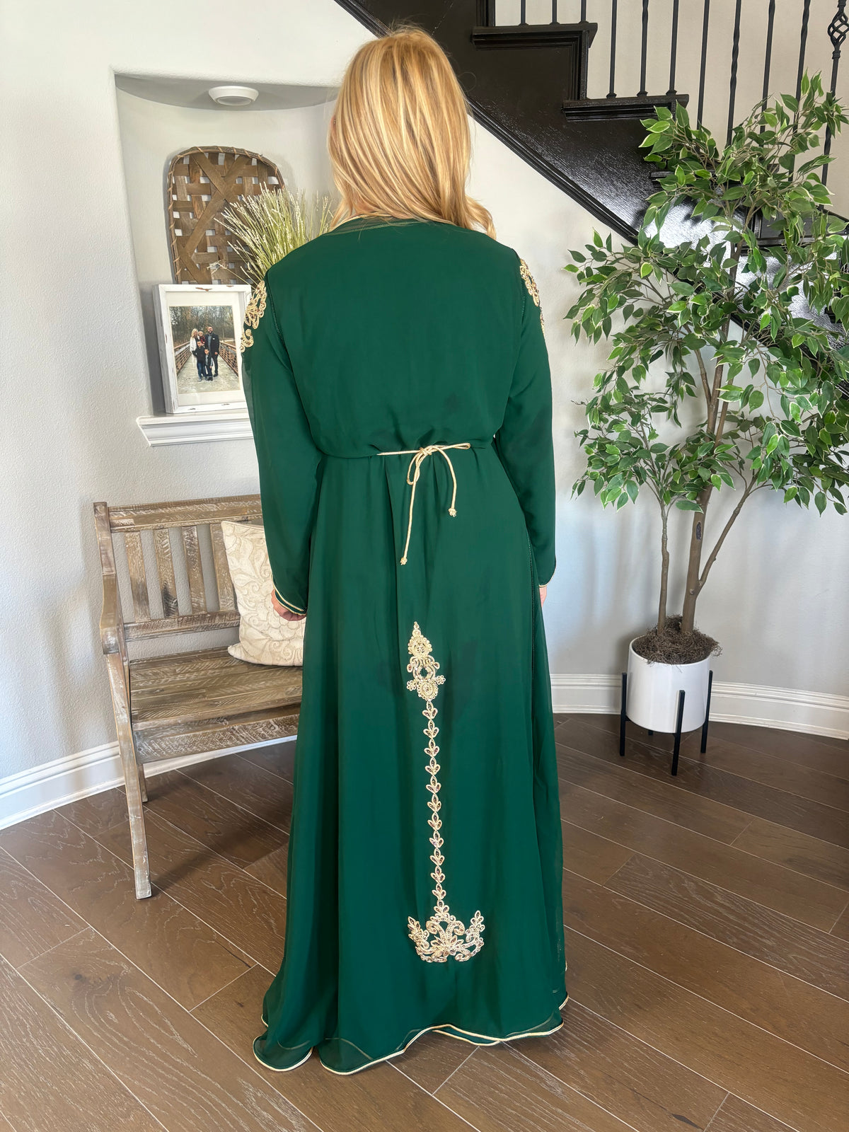 Majestic Emerald Gold Takchita