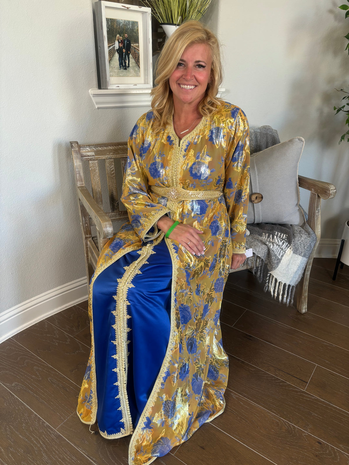 Royal Blue & Gold Floral Takchita