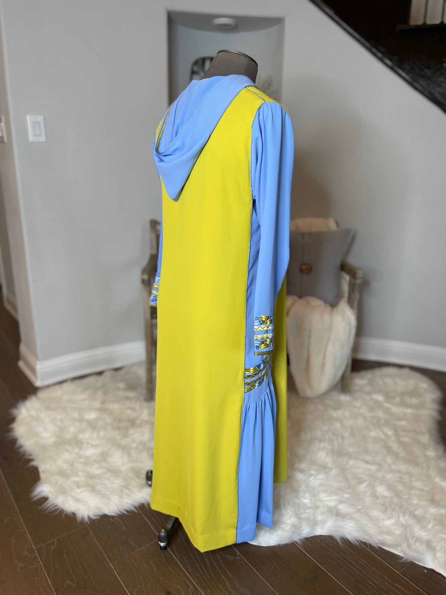 JELLABA WITH EMBROIDERY AND FOLDS