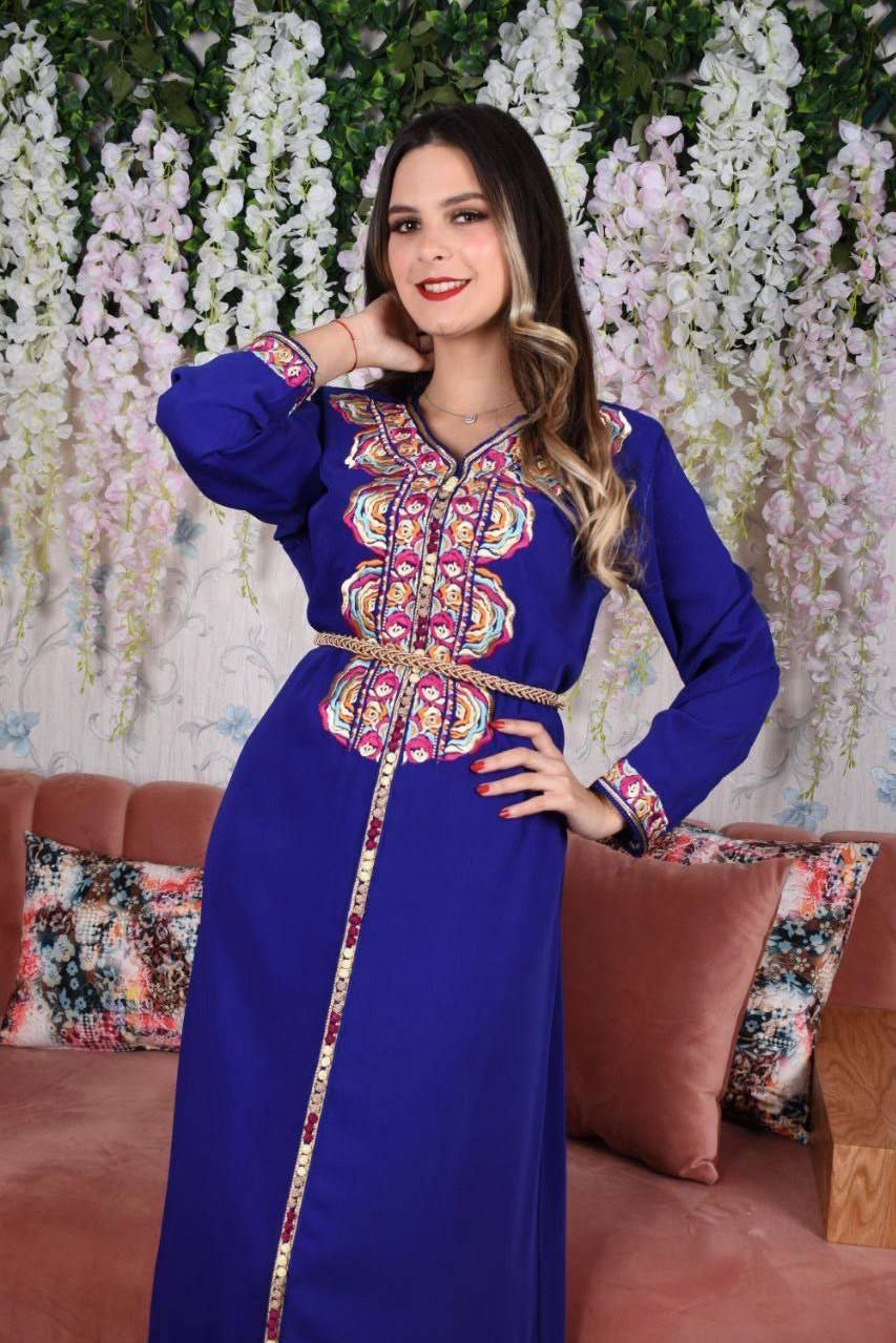 MOROCCAN CAFTAN MATROUZ ( EMBROIDERY ) HALFWAY