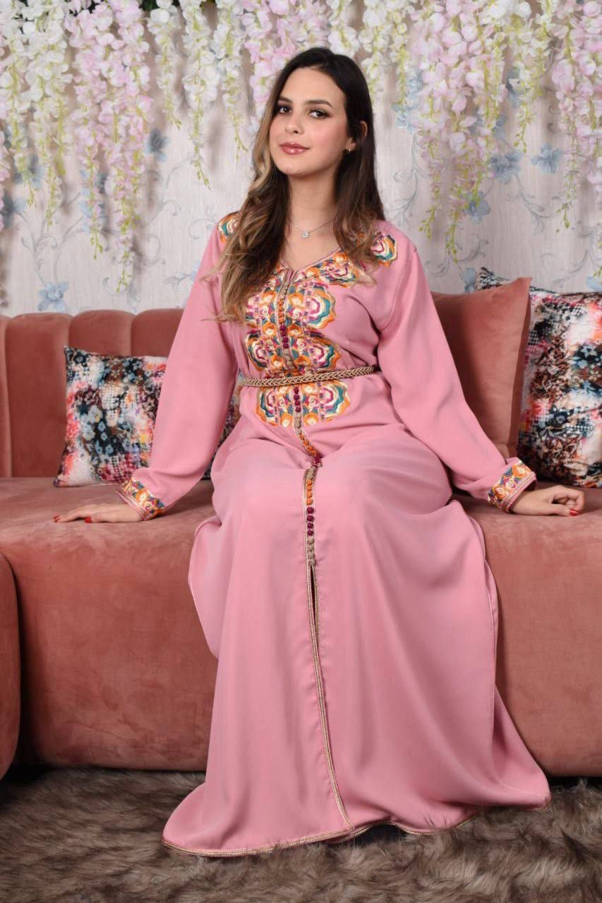 MOROCCAN CAFTAN MATROUZ ( EMBROIDERY ) HALFWAY